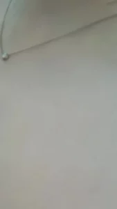 【雨哥原创】实拍裸聊短发女今天办公室草逼拍给我看，逼水不停的往外流